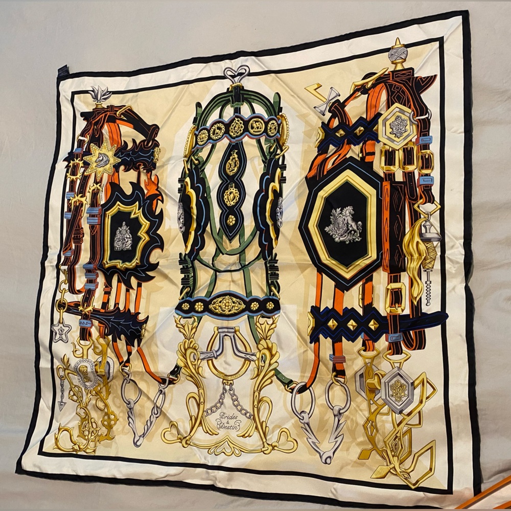 Hermes carre twill brides et destin scarf